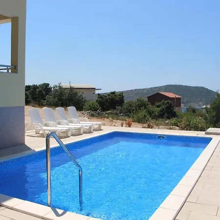 In 38392 Apartmán Primošten