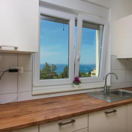 In 38392 Apartmán *