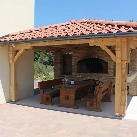 In 38392 Apartmán Primošten